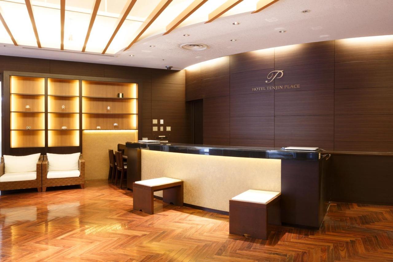 Hotel Tenjin Place Fukuoka  Bagian luar foto