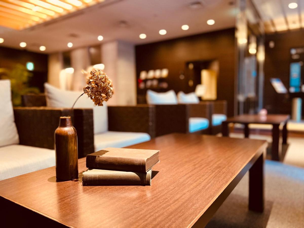 Hotel Tenjin Place Fukuoka  Bagian luar foto